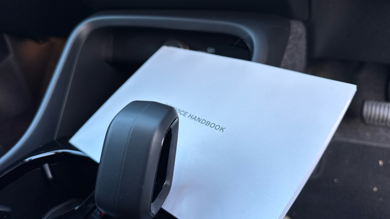 Volvo XC40 2.0 B3P Plus Dark 5dr Auto Petrol Estate